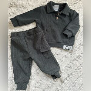 Kids Ribbed Cargo Joggers & Collared Pullover Set - Dark Gray